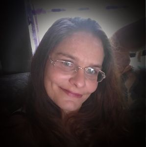 Meet your Posher, Debbie